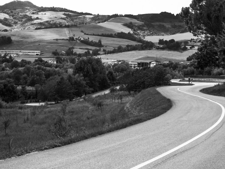 The SP79 just before Bivio Montegelli. Still disco dancing....