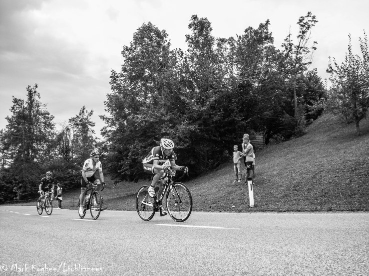 Tanned muscled bodies on sophisticated new racing bikes. Only when the helmets were taken off and the grey hair was shown you could notice that most participants were already of respectable age.
