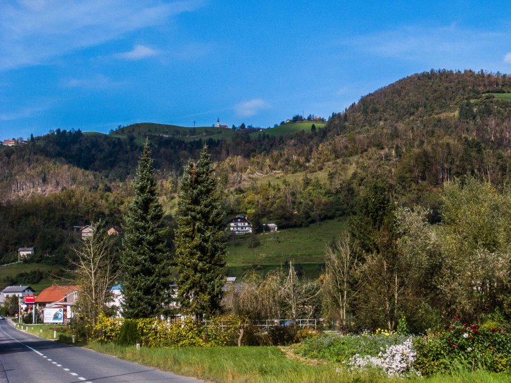 Saint Hermagoras of Aquileia was the first bishop of the once mighty city Aquileia in northern Italy.  The church of the settlement of Koreno near Ljubljana, here on top (click to enlarge), was dedicated to this saint and his deacon Fortunatus from the 3rd century.