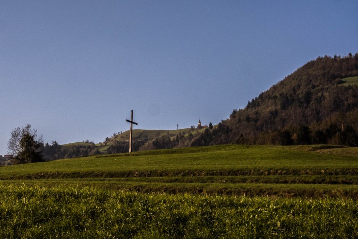 Saint Hermagoras and Fortunatus Church, Koreno nad Horjulom.  46° 2'8.87" 14°17'38.04"