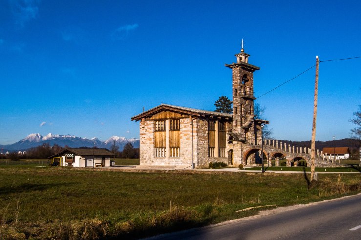 Saint Michael Church, Çrna Vas.   46° 0'44.92"  14°30'20.97"